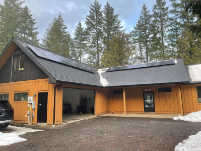 Jenny's rural home with solar panels and a battery system